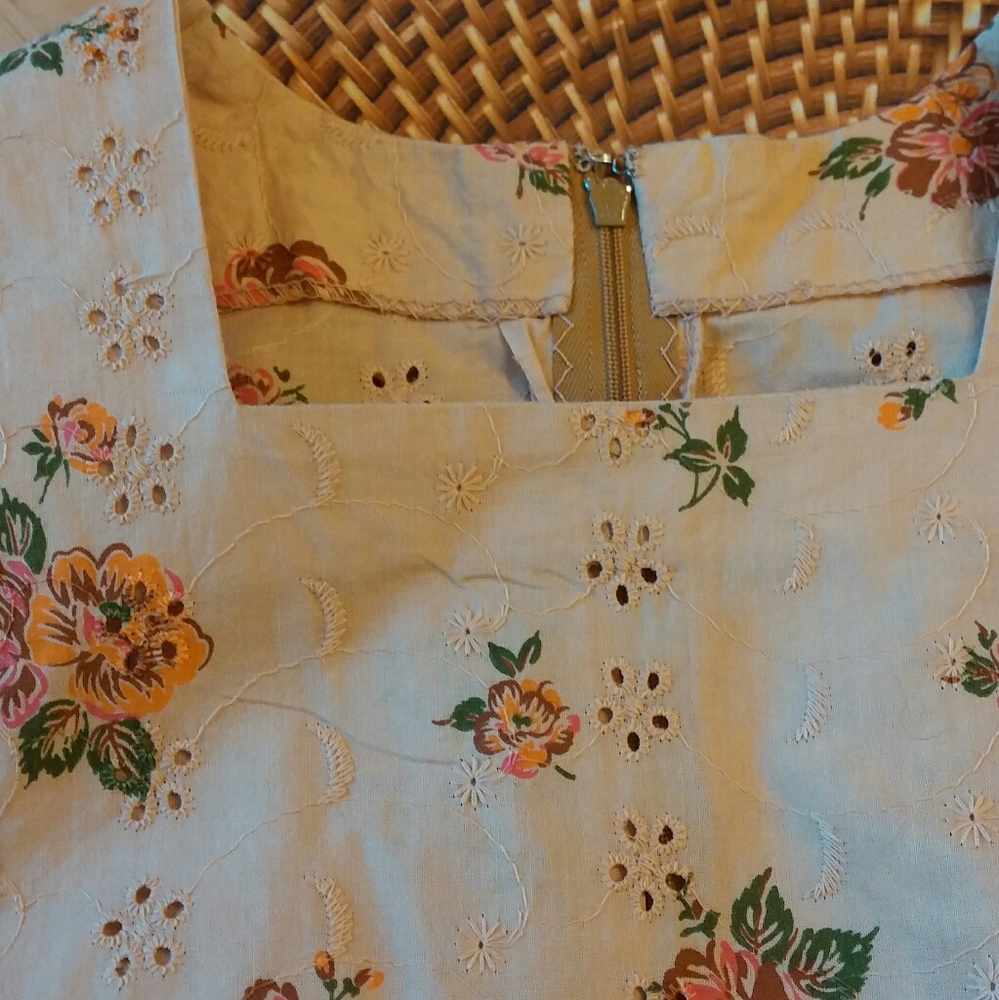 Gifted BOHO floral midi dress peach, with Free scarf and belt - Picture 6 of 10